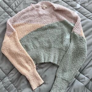 Women’s crop sweater